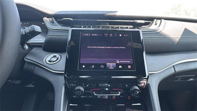 Photo of 2025 Silver Zynith Jeep Grand Cherokee L