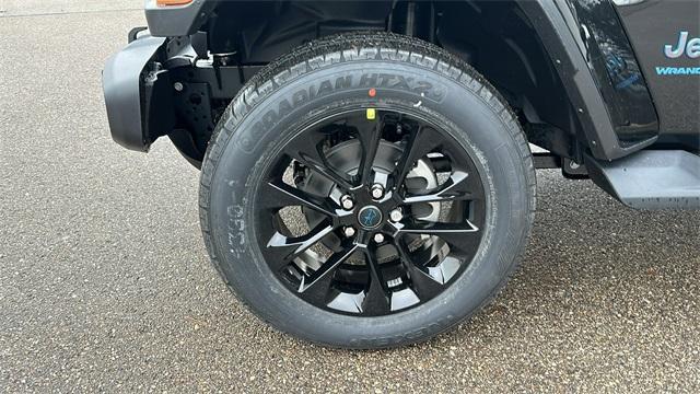 Photo of 2025 Black Clearcoat Jeep Wrangler 4xe