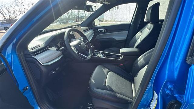 Photo of 2025 Hydro Blue Pearlcoat Jeep Compass