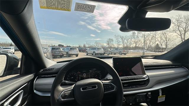 Photo of 2025 Hydro Blue Pearlcoat Jeep Compass