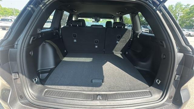 Photo of 2025 Metallic Jeep Grand Cherokee