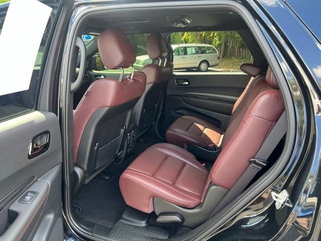 Photo of 2023 DB Black Crystal Clearcoat Dodge Durango
