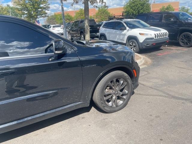 Photo of 2023 DB Black Crystal Clearcoat Dodge Durango