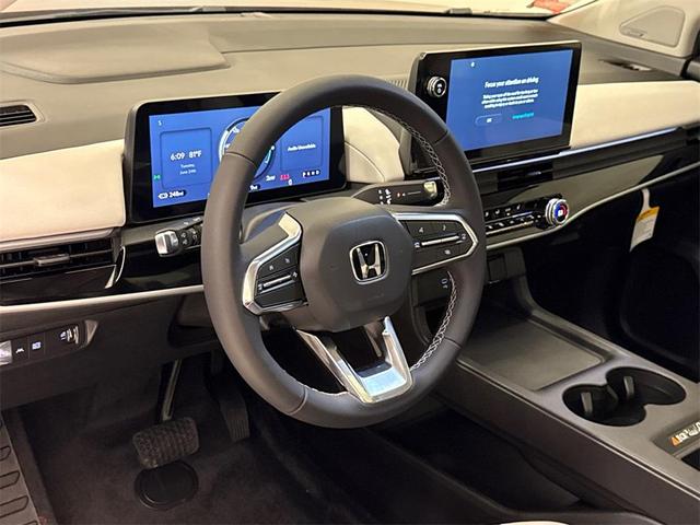 Photo of 2025 Scarlet Red Metallic Honda Prologue