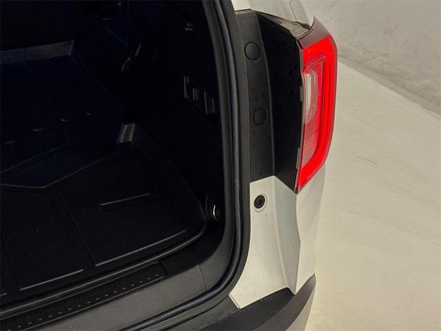Photo of 2023 Summit White GMC Acadia