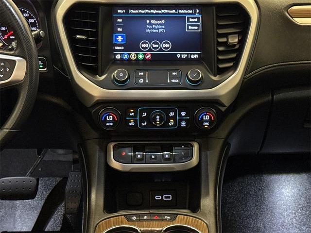 Photo of 2023 Summit White GMC Acadia