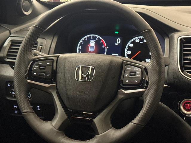 Photo of 2025 Radiant Red Metallic II Honda Ridgeline