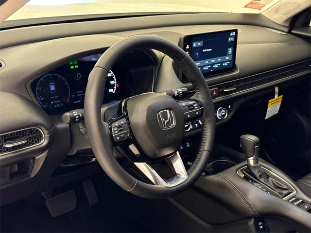 Photo of 2026 Platinum White Pearl Honda HR-V
