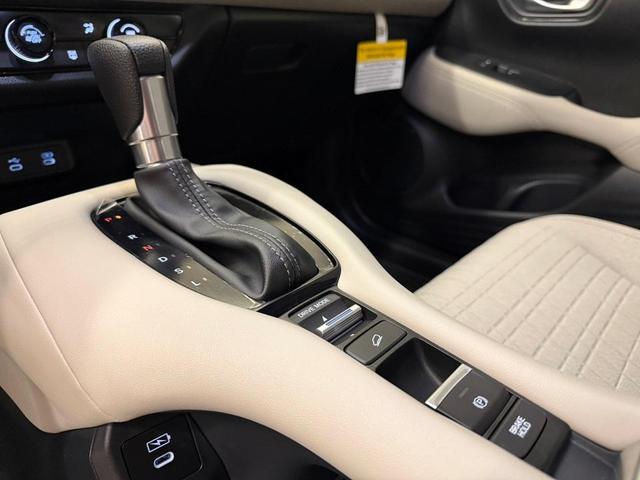 Photo of 2026 Pearl Honda HR-V