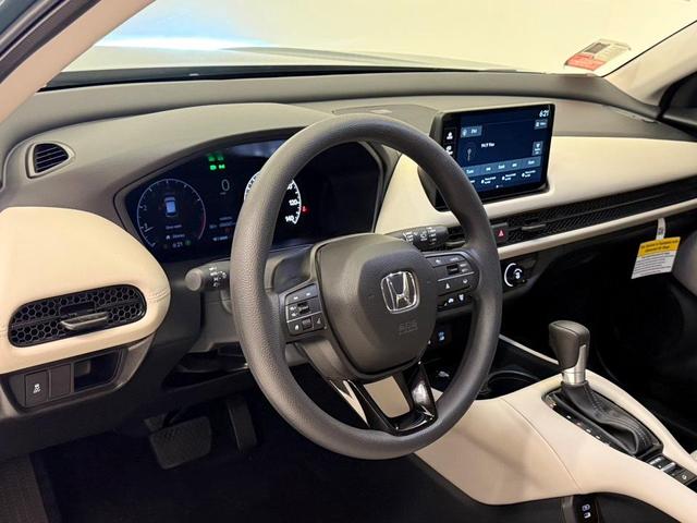 Photo of 2026 Pearl Honda HR-V