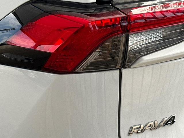 Photo of 2022 Blizzard Pearl Toyota RAV4