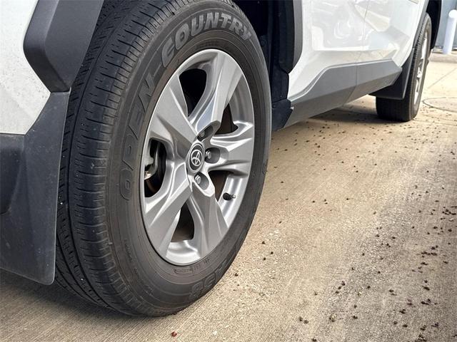 Photo of 2022 Blizzard Pearl Toyota RAV4