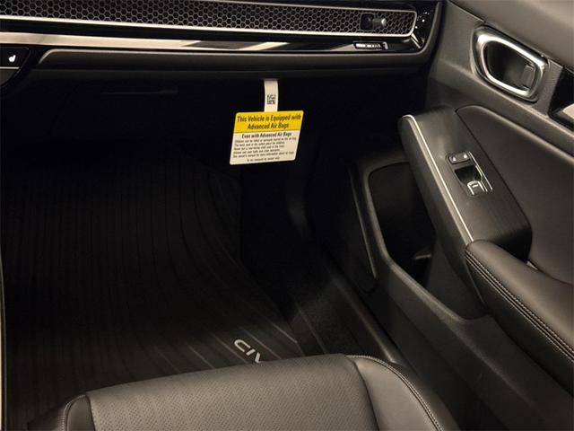 Photo of 2025 Platinum White Pearl Honda Civic Hybrid