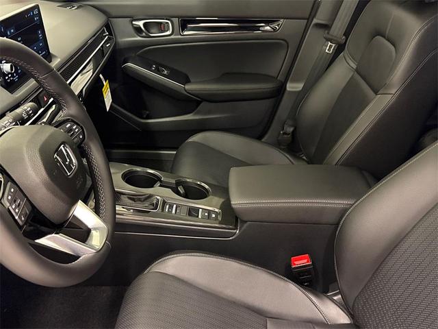 Photo of 2025 Platinum White Pearl Honda Civic Hybrid