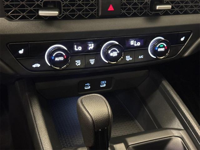 Photo of 2025 Crystal Black Pearl Honda Accord