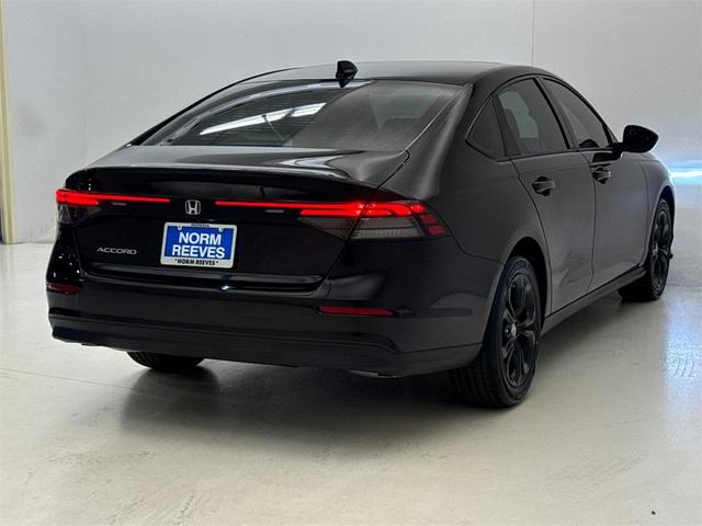 Photo of 2025 Crystal Black Pearl Honda Accord