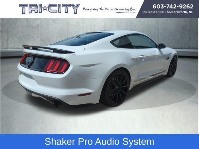 Photo of 2017 Oxford White Ford Mustang