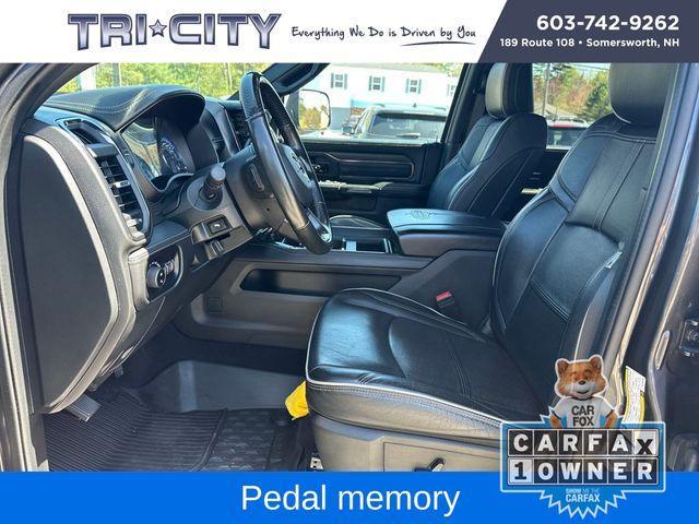 Photo of 2022 Granite Crystal Clearcoat Metallic RAM 3500