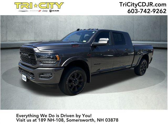 Photo of 2022 Granite Crystal Clearcoat Metallic RAM 3500