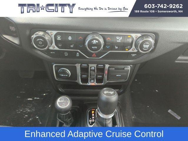 Photo of 2025 Hydro Blue Pearl Jeep Wrangler
