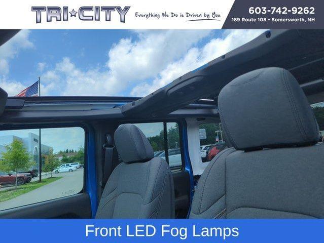 Photo of 2025 Hydro Blue Pearl Jeep Wrangler