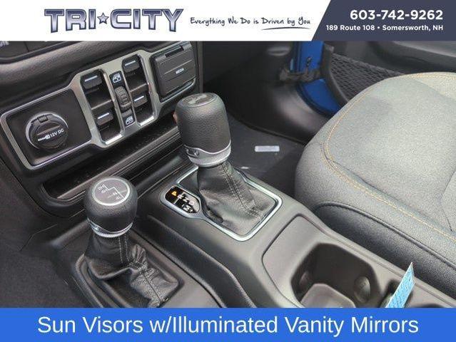 Photo of 2025 Hydro Blue Pearl Jeep Wrangler