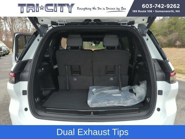 Photo of 2025 Bright White Clearcoat Jeep Grand Cherokee L