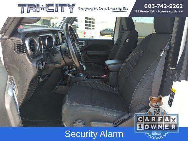 Photo of 2021 Bright White Clearcoat Jeep Wrangler