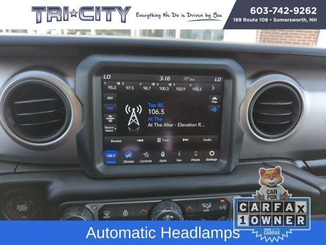 Photo of 2021 Bright White Clearcoat Jeep Wrangler