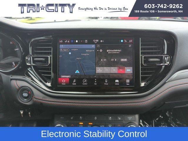 Photo of 2025 DB Black Crystal Clearcoat Dodge Durango