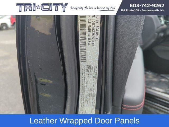 Photo of 2025 DB Black Crystal Clearcoat Dodge Durango