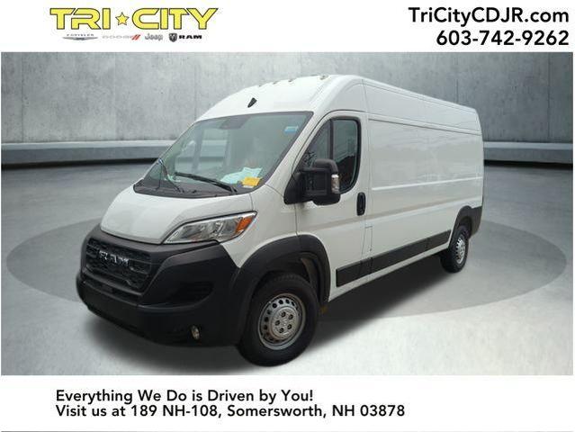 Photo of 2025 Bright White Clearcoat RAM ProMaster 2500