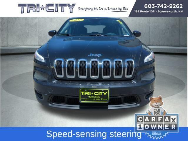 Photo of 2014 Brilliant Black Crystal Pearlcoat Jeep Cherokee