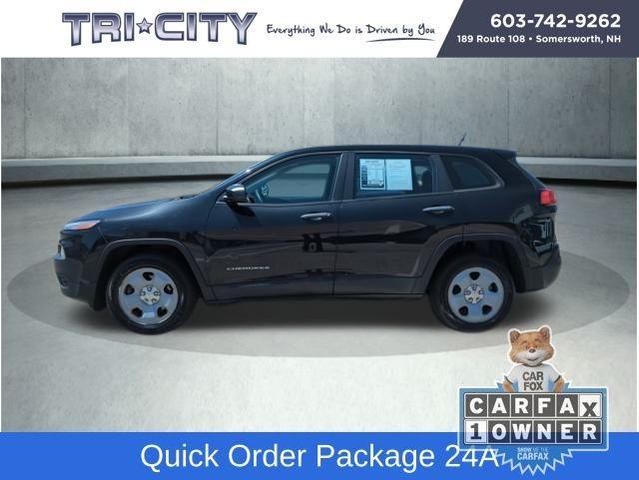 Photo of 2014 Brilliant Black Crystal Pearlcoat Jeep Cherokee