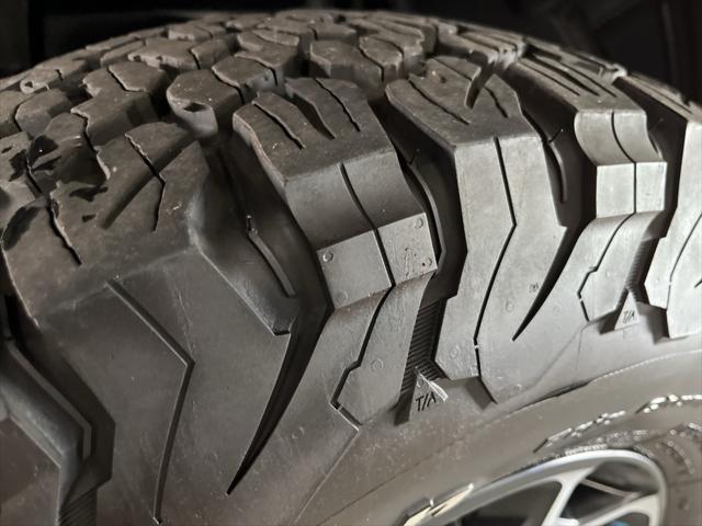 Photo of 2022 Black Clearcoat Jeep Wrangler Unlimited 4xe