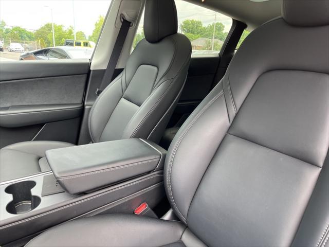 Photo of 2022 Pearl White Multi-Coat Tesla Model Y