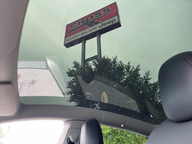 Photo of 2022 Pearl White Multi-Coat Tesla Model Y