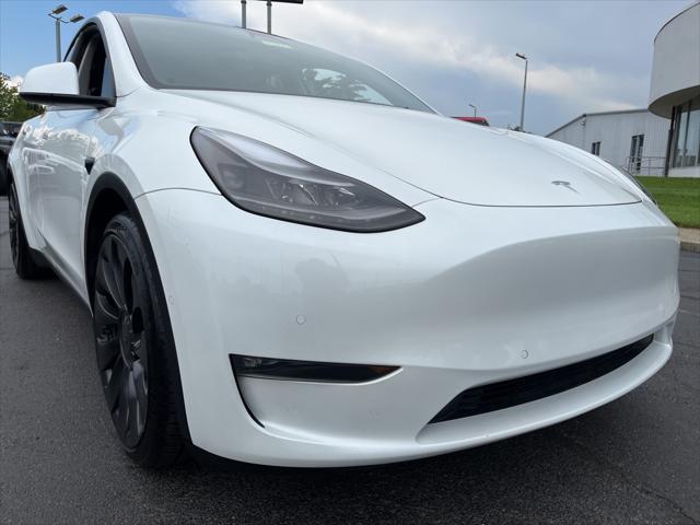 Photo of 2022 Pearl White Multi-Coat Tesla Model Y