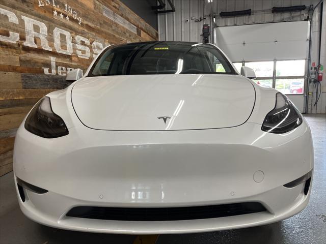 Photo of 2022 Pearl White Multi-Coat Tesla Model Y