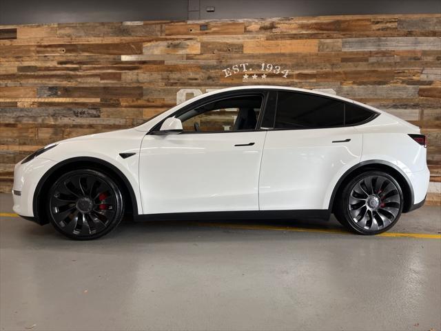 Photo of 2022 Pearl White Multi-Coat Tesla Model Y