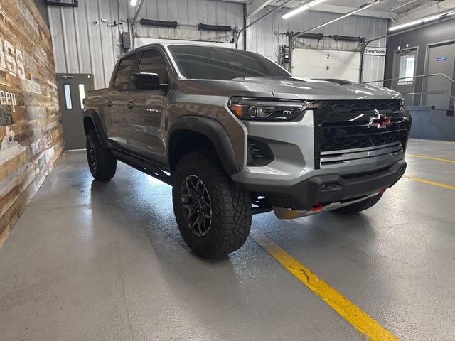 Photo of 2024 Sterling Gray Metallic Chevrolet Colorado