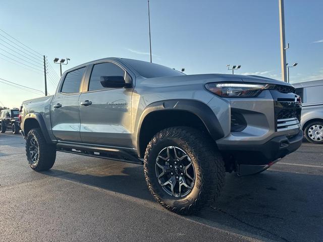 Photo of 2024 Sterling Gray Metallic Chevrolet Colorado