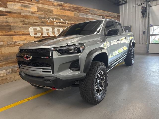 Photo of 2024 Sterling Gray Metallic Chevrolet Colorado
