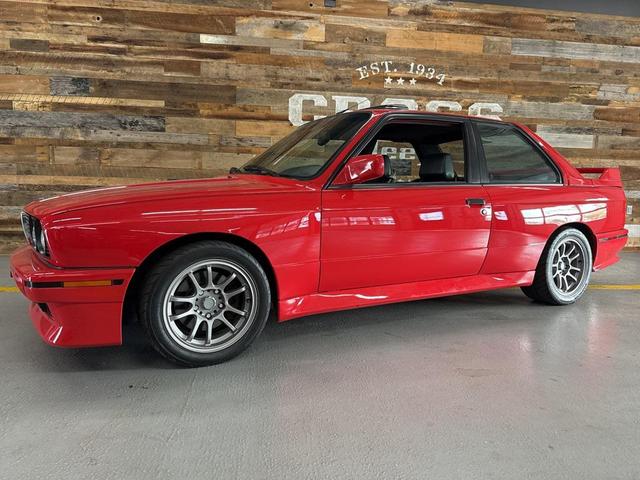 Photo of 1990 Red BMW M3