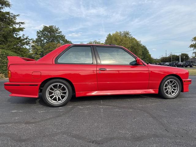 Photo of 1990 Red BMW M3