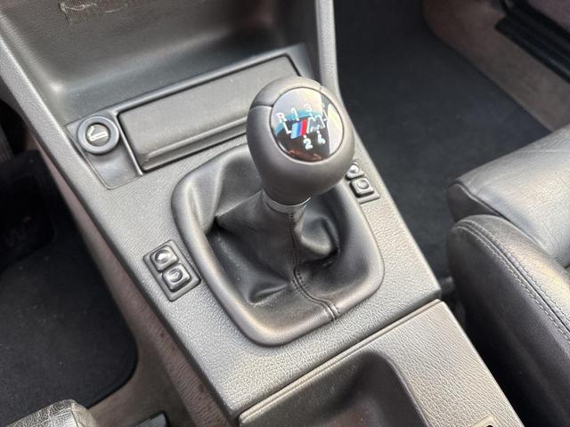 Photo of 1990 Red BMW M3