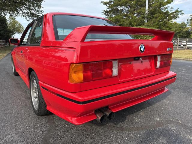 Photo of 1990 Red BMW M3