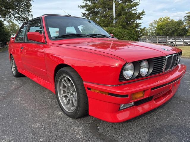 Photo of 1990 Red BMW M3
