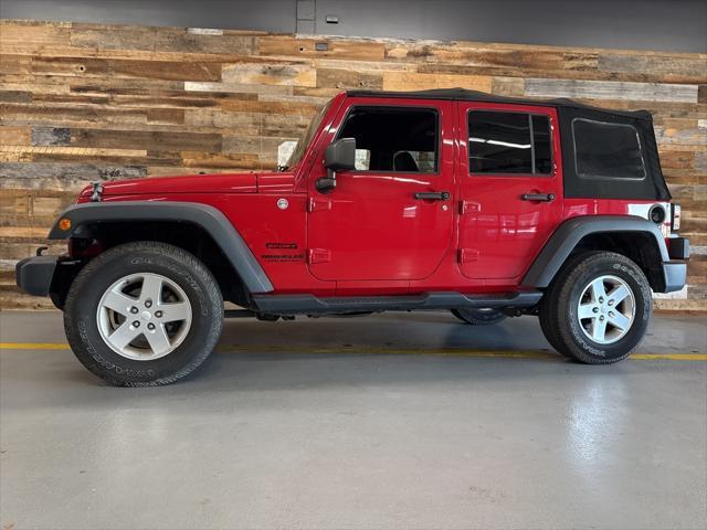 Photo of 2014 Flame Red Clearcoat Jeep Wrangler Unlimited