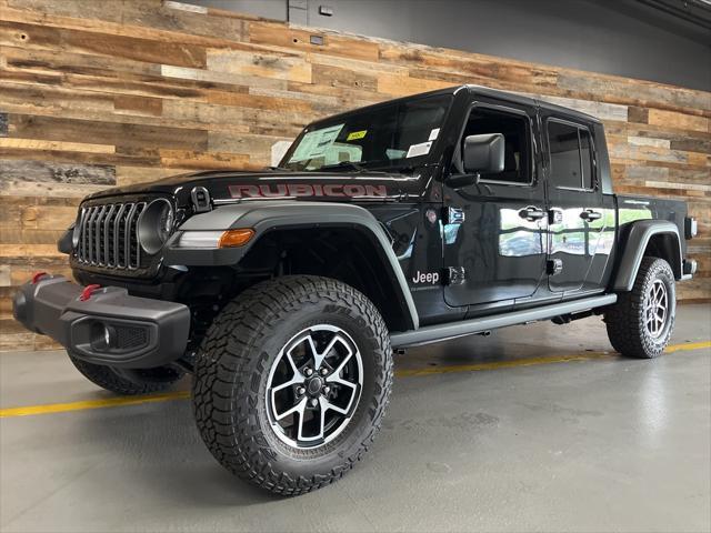 Photo of 2025 Black Clearcoat Jeep Gladiator